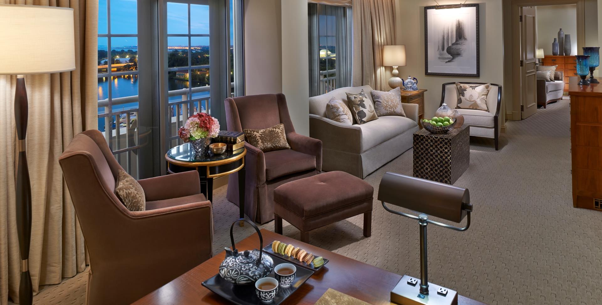 Hotel Review: Grand Hyatt San Francisco - Premier Suite - Gate to Adventures