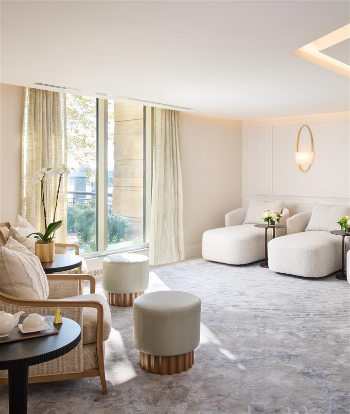 relaxation lounge at salamander spa washington dc
